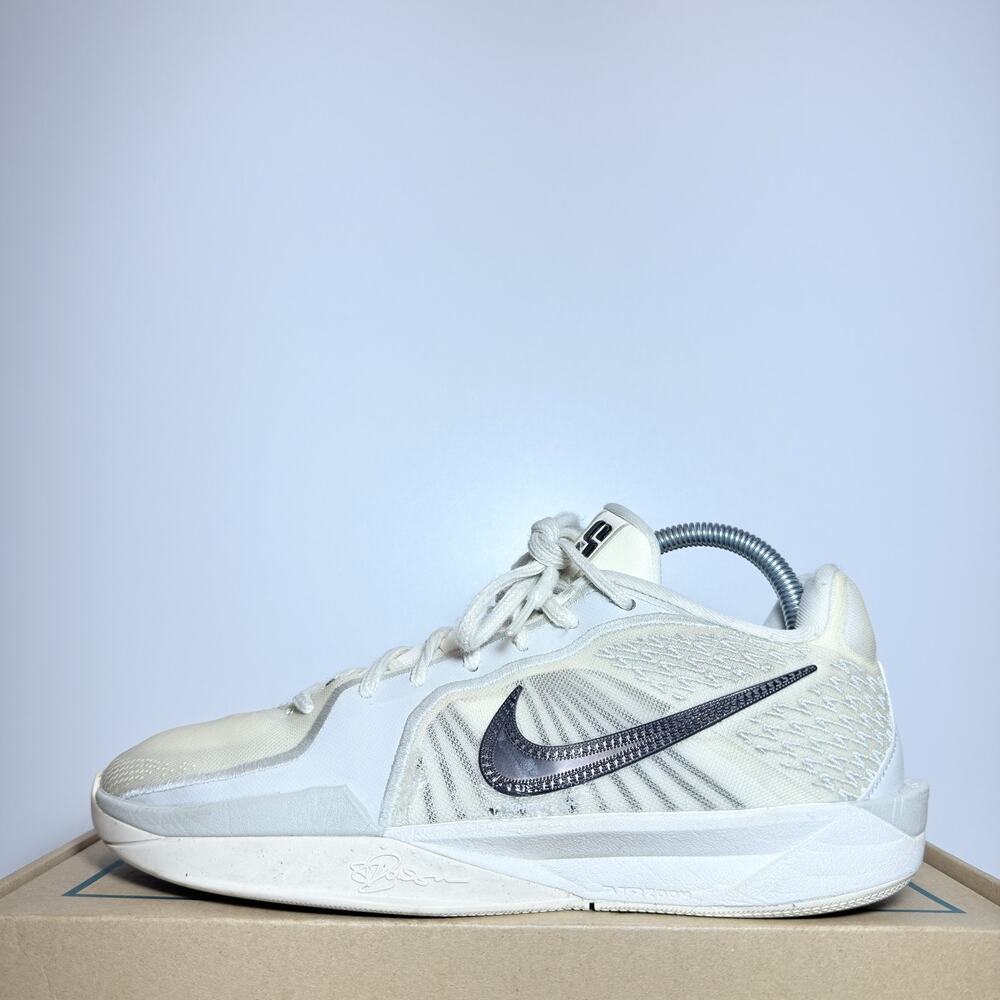 Nike Sabrina 2 TB White Black Basketball Shoes Womens Size 8 Sneakers Used Good